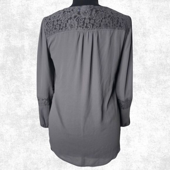 APT. 9 Gray Lace Detail Blouse – Size Large - Picture 6 of 6